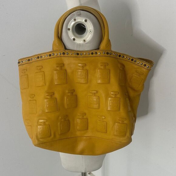 IOpelle Italy Leather Perfume Bottle Embossed Tote Bag - Picture 1 of 7